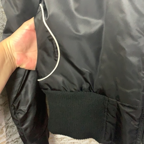 GROGGY Black Women’s Bomber/Winter Jacket Size L - Picture 5 of 16